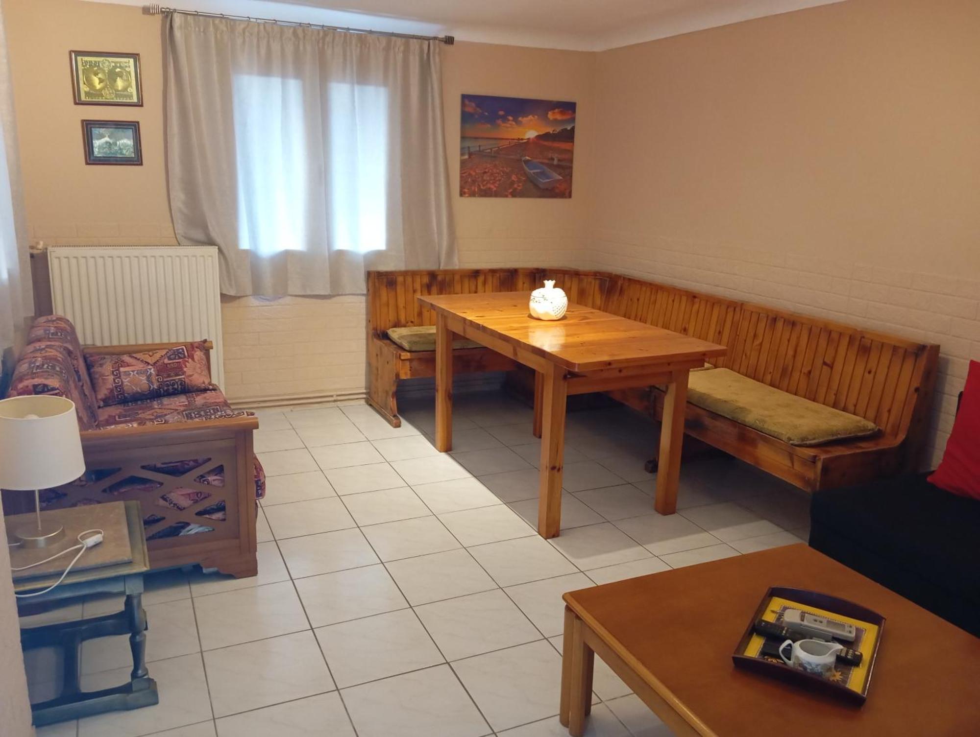 Апартаменты Antonia Family House Near Airport Порто-Рафти Экстерьер фото